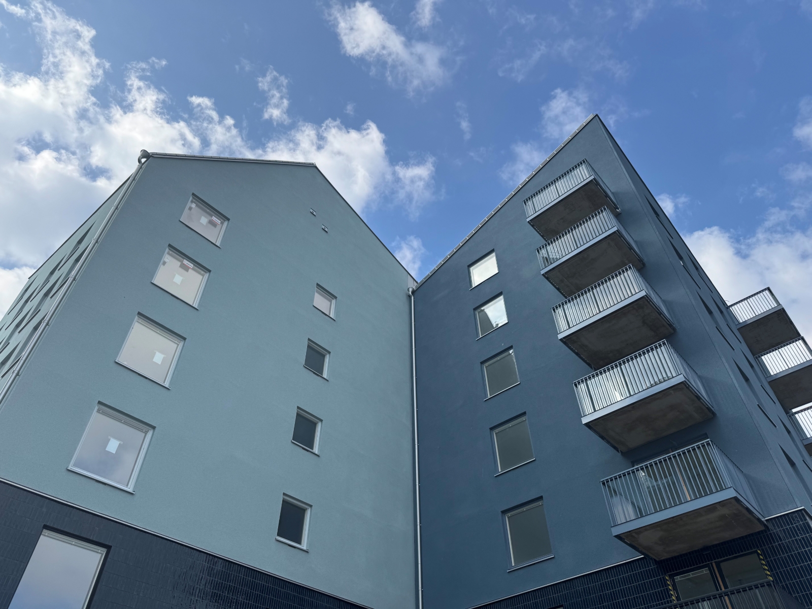1 Rum och kök, Hallonbergsvägen 1A, Hallonbergsvägen 1A — bild 1 av 1